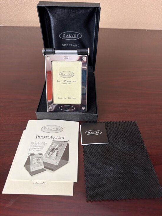 Dalvey Other - Vintage Dalvey Scotland Large Leather & Siver Tone Travel Photo Frame NOS